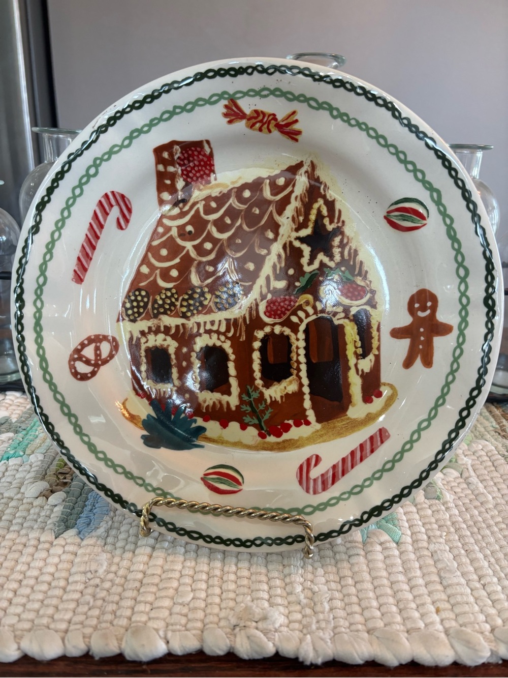 Nathalie Lรฉte for Anthropologie Gingerbread House Christmas Serving bowl play